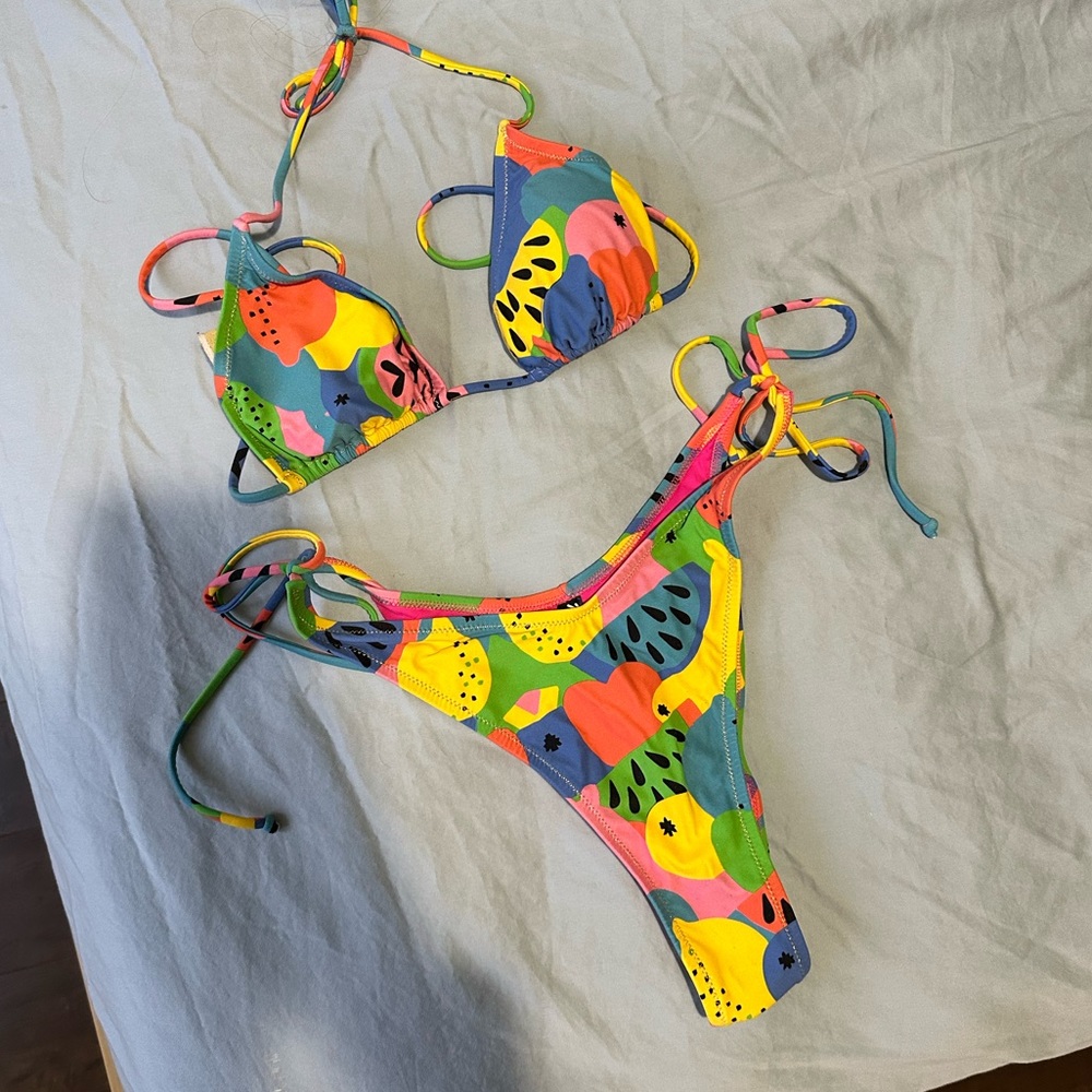 Trendy Reina Olga bikini 🍉